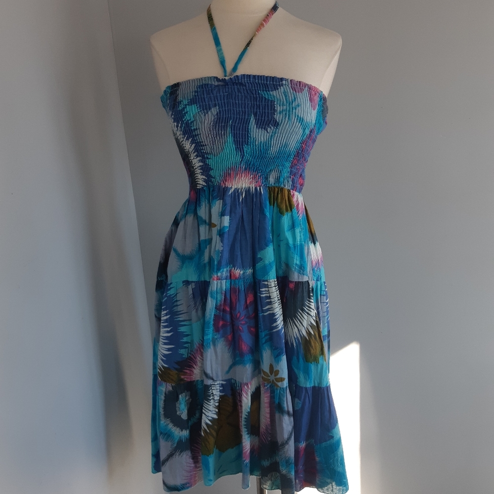 Club Collection Summers smocked dress Size M